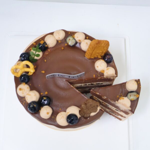 Rich chocolate cake - Image 3