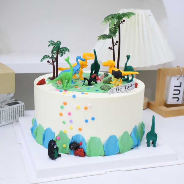 Dinosaur Cake - Image 3